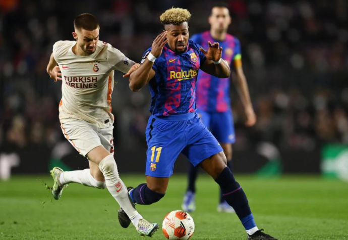 九游体育app 上海海港迎欧联关键赛，冲刺阶段豪取连胜，球迷炸锅，球队文化再被提及