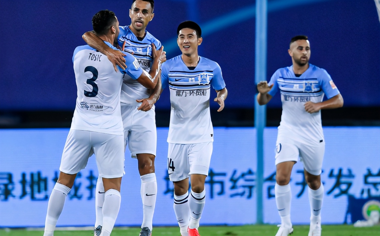 印第安纳步行者训练开放日，窗口期更衣室发声引欢呼，中超在即，球队文化再被提及的简单介绍